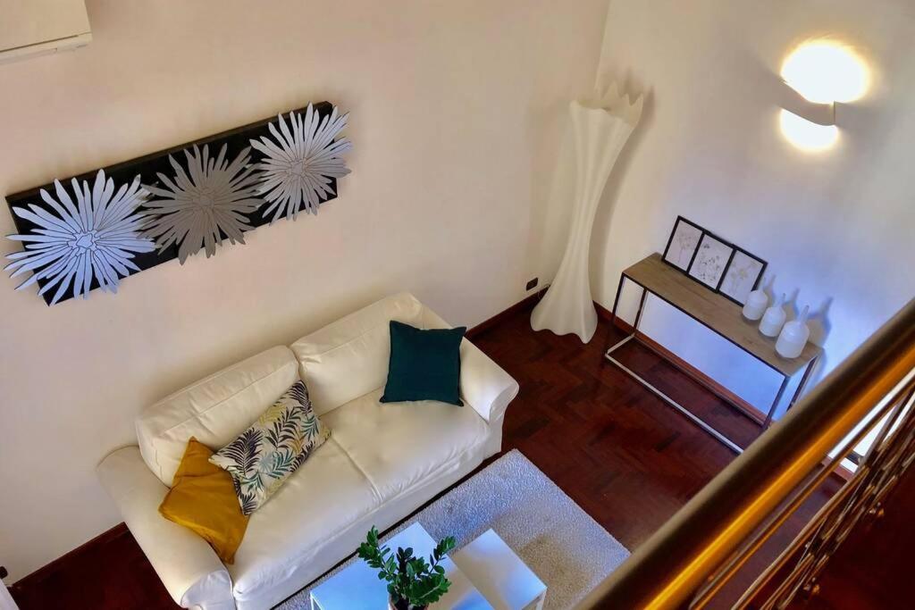 Chiara's Place At Pantheon - Your In Apartamento Roma