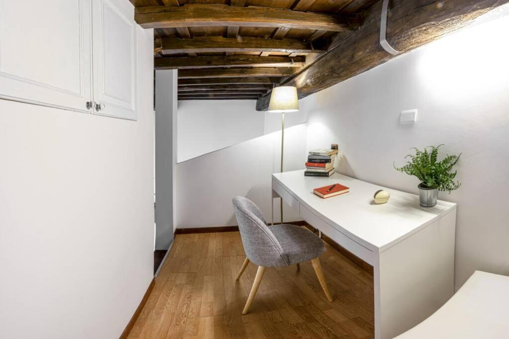 Apartamento Chiara's Place At Pantheon - Your In Roma